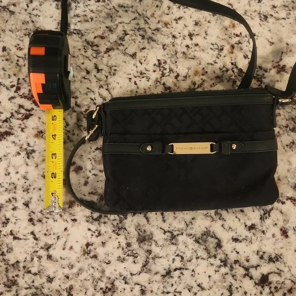 Tommy Hilfiger Small Black Purse/Crossbody - Picture 8 of 15